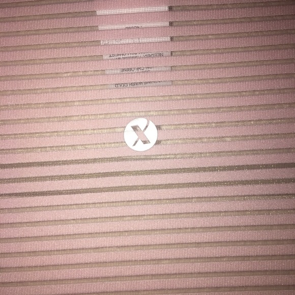 NWT! Medium Xersion Lt. Pink Sheer Tank Top - Picture 6 of 6